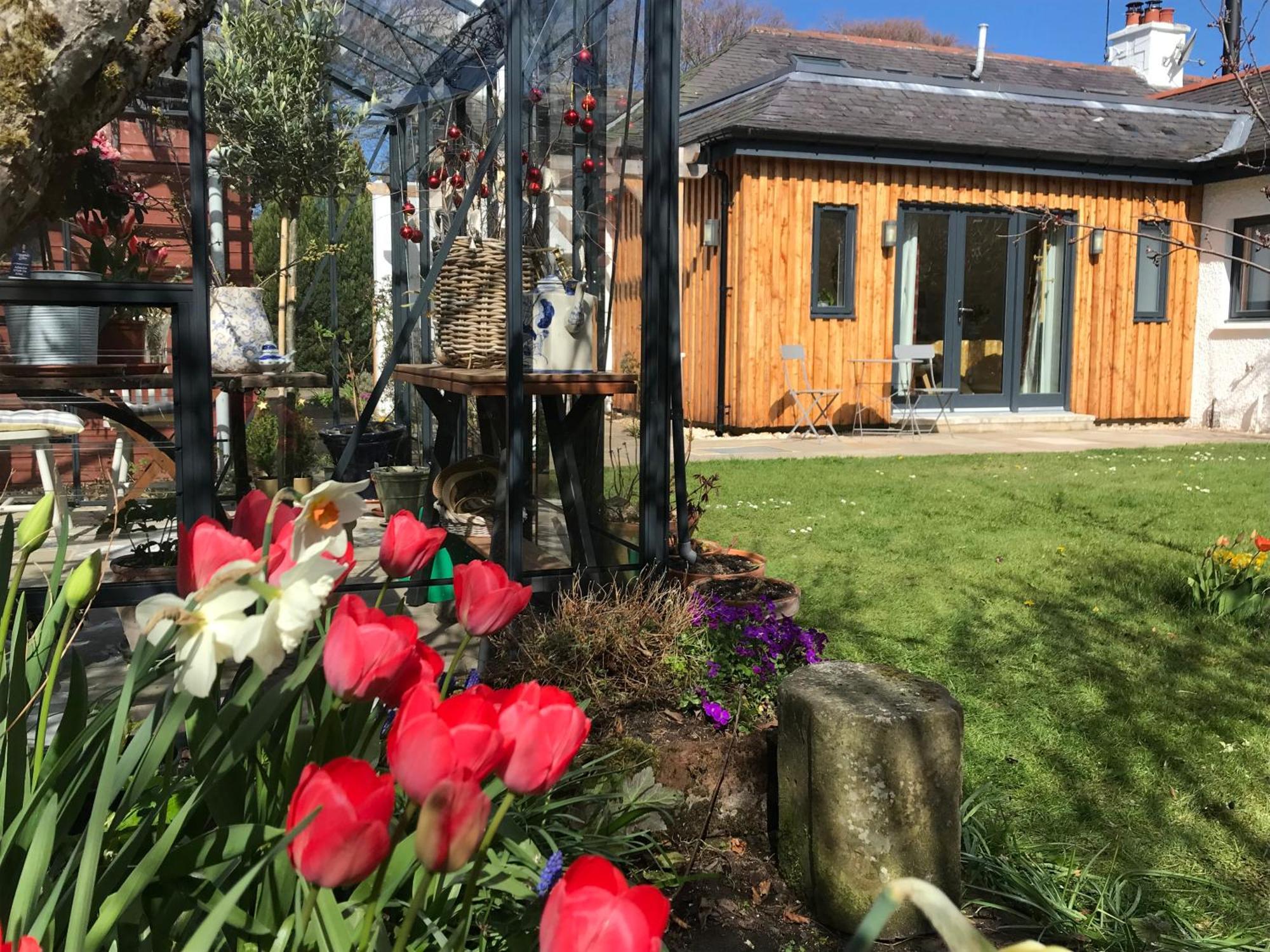 City Central Quiet Garden Apartment With Free Parking Inverness Dış mekan fotoğraf